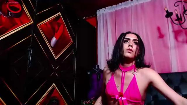 Image 7 of perla_cortes Stream on Chaturbate on 13 months ago