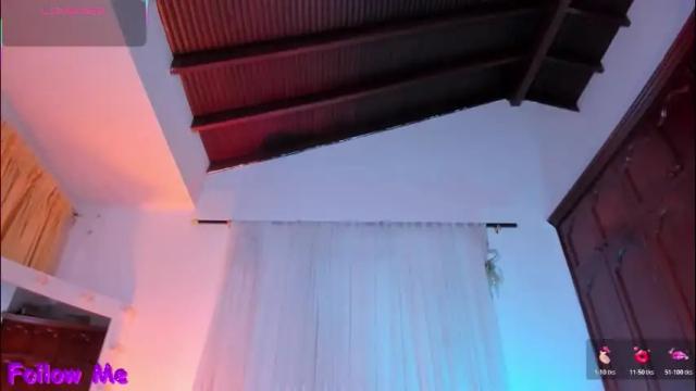 Image 11 of perla_hott1 Stream on Chaturbate on 11 days ago