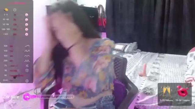 Image 10 of perla_pariis Stream on Chaturbate on 19 months ago