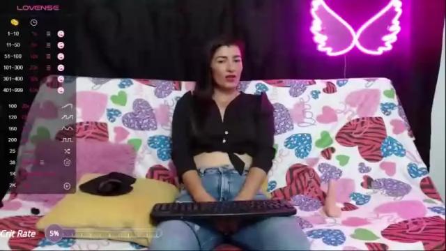 Image 6 of perla_paris_ Stream on Chaturbate on 21 months ago