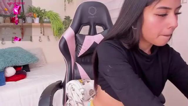Image 10 of perlaa_03 Stream on Chaturbate on 13 months ago