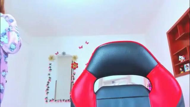 Image 11 of perlabeautiful Stream on Chaturbate on 2 days ago