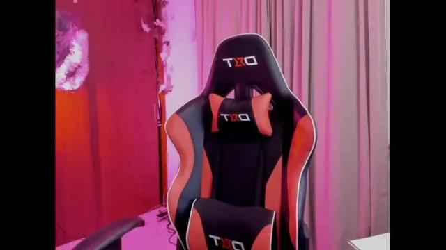 Image 3 of persefone666 Stream on Chaturbate on 17 months ago
