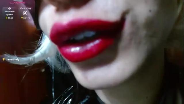 Image 2 of persefone_fire Stream on Chaturbate on 1 month ago