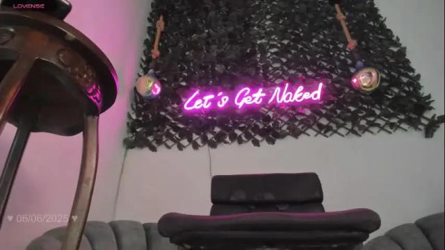 Image 7 of persefone_wild Stream on Chaturbate on 3 days ago