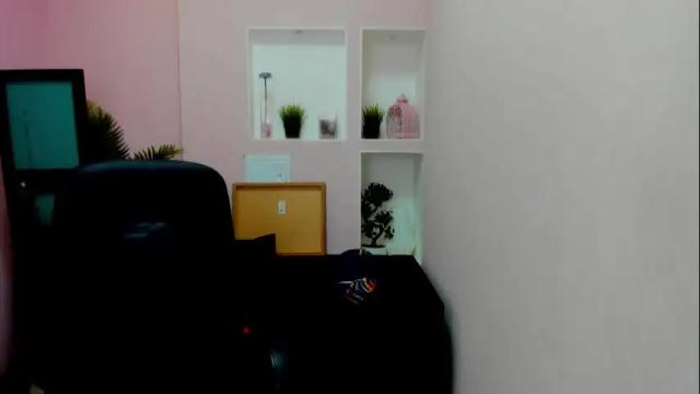 Image 11 of persinaky Stream on Chaturbate on 26 days ago