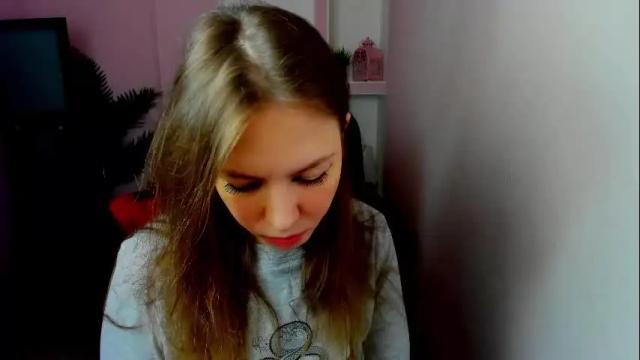 Image 3 of persinaky Stream on Chaturbate on 26 days ago