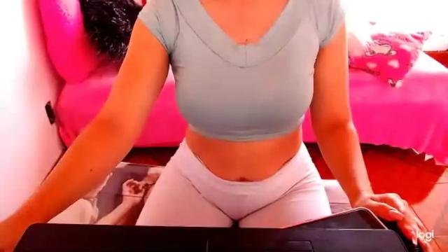 Image 11 of perverthotgirl Stream on Chaturbate on 12 months ago