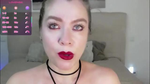 Image 2 of petersemily Stream on Chaturbate on 2 months ago