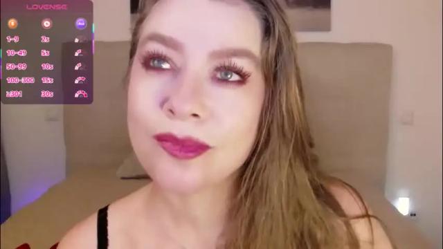 Image 11 of petersemily Stream on Chaturbate on 1 day ago