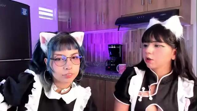 Image 10 of petit_rosseowo Stream on Chaturbate on 27 days ago
