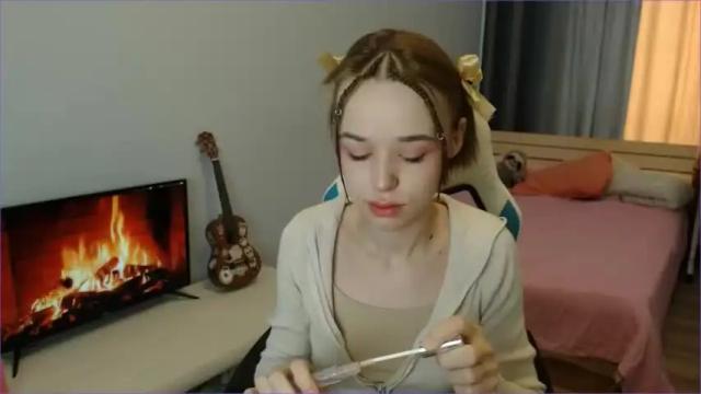Thumbnail 1, petitbelle's Stream at Chaturbate, 20 months ago