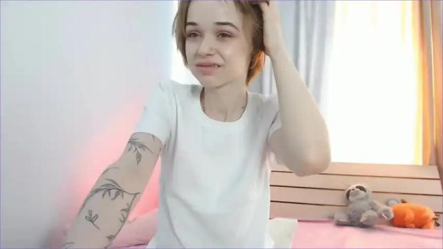 Image 10 of petitbelle Stream on Chaturbate on 19 months ago