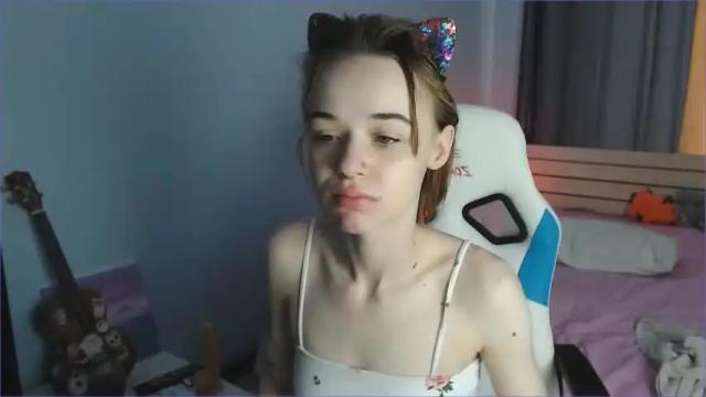 Thumbnail 2, petitbelle's Stream at Chaturbate, 19 months ago