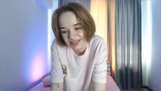 Image 2 of petitbelle Stream on Chaturbate on 18 months ago
