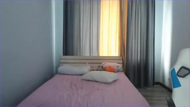 Thumbnail 2, petitbelle's Stream at Chaturbate, 18 months ago