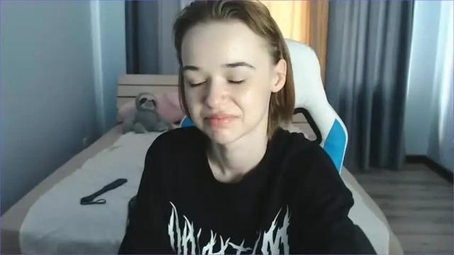 Thumbnail 1, petitbelle's Stream at Chaturbate, 18 months ago
