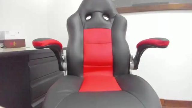 Image 10 of petite_devil69 Stream on Chaturbate on 21 months ago