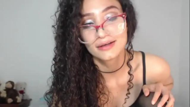 Image 6 of petite_kurly_qt Stream on Chaturbate on 8 days ago