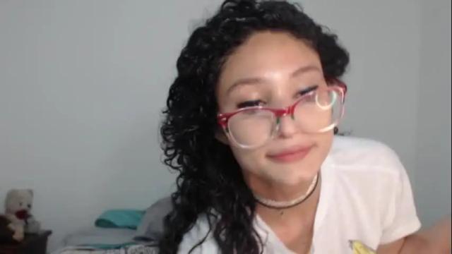 Image 3 of petite_kurly_qt Stream on Chaturbate on 2 days ago