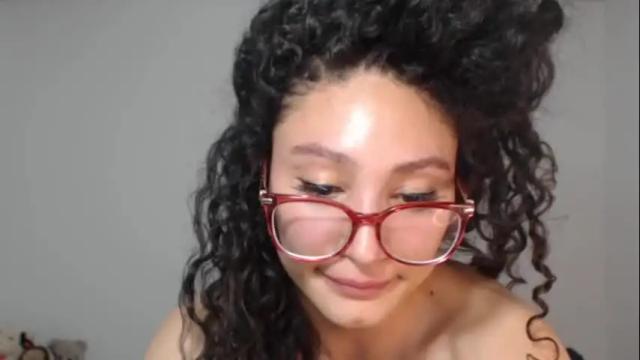 Image 11 of petite_kurly_qt Stream on Chaturbate on 16 days ago