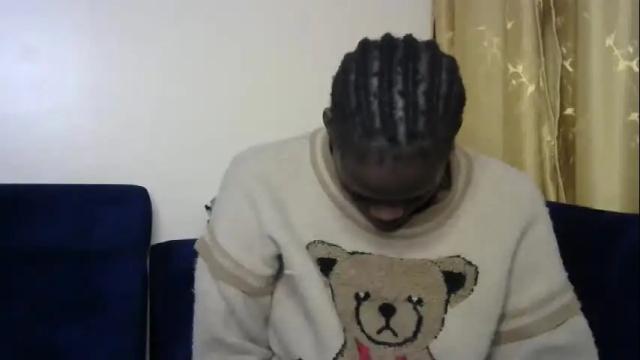 Image 3 of petite_lavi2 Stream on Chaturbate on 3 months ago