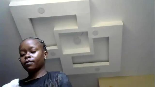 Image 2 of petite_loverr Stream on Chaturbate on 2 days ago