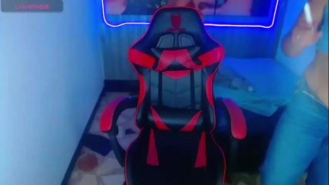 Image 4 of petite_lucy18 Stream on Chaturbate on 2 months ago