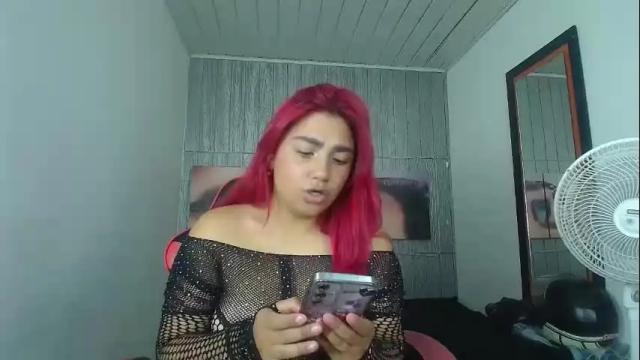 Image 4 of petite_lucy18 Stream on Chaturbate on 1 month ago