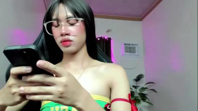 Image 4 of petite_sexycum Stream on Chaturbate on 1 month ago