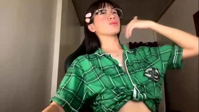 Image 10 of petite_sexycum Stream on Chaturbate on 25 days ago