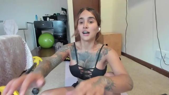 Image 6 of petitealejats Stream on Chaturbate on 15 months ago