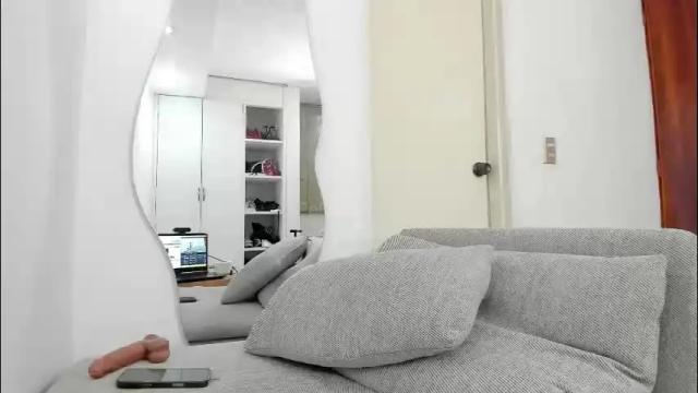 Image 7 of petitealejats Stream on Chaturbate on 3 days ago