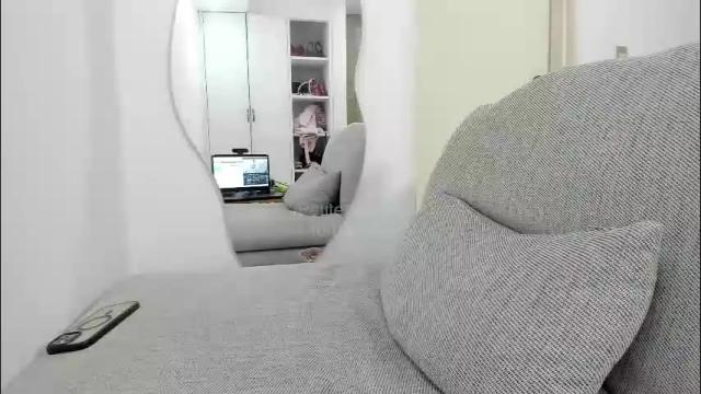 Image 11 of petitealejats Stream on Chaturbate on 2 months ago