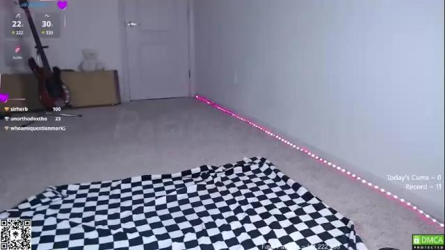 Image 12 of petitebrat Stream on Chaturbate on 1 month ago