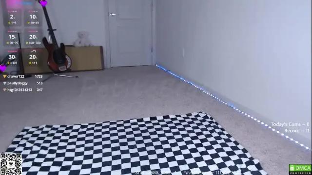Image 12 of petitebrat Stream on Chaturbate on 1 month ago