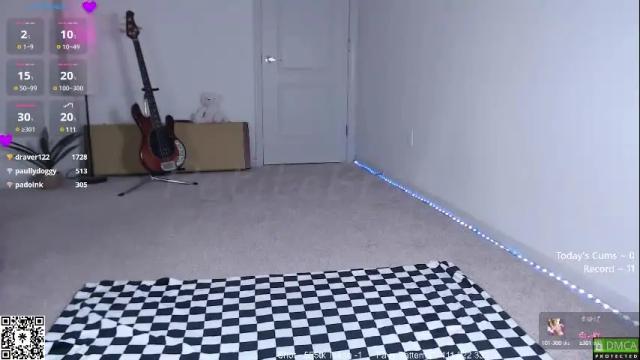Image 4 of petitebrat Stream on Chaturbate on 1 month ago