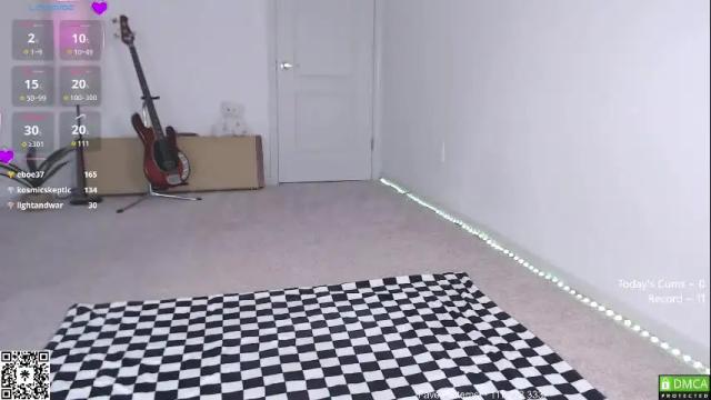 Image 11 of petitebrat Stream on Chaturbate on 27 days ago