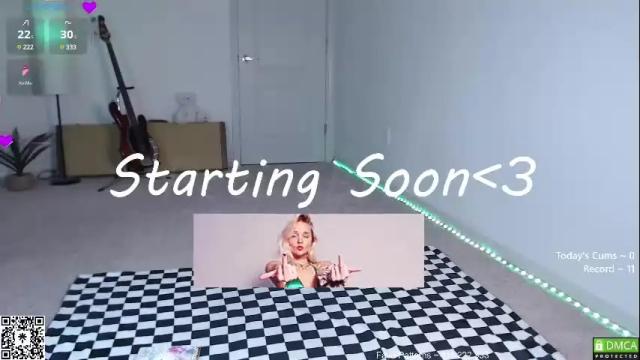 Image 2 of petitebrat Stream on Chaturbate on 22 days ago