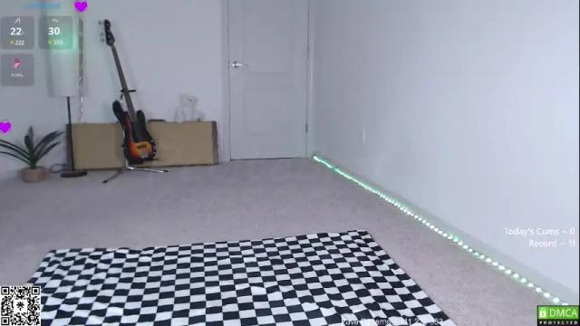 Image 6 of petitebrat Stream on Chaturbate on 20 days ago