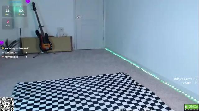 Image 12 of petitebrat Stream on Chaturbate on 10 days ago