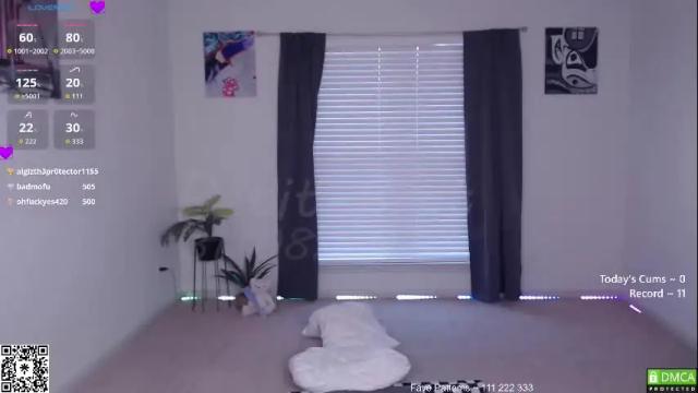 Image 4 of petitebrat Stream on Chaturbate on 2 months ago