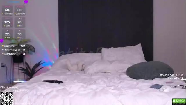 Image 11 of petitebrat Stream on Chaturbate on 1 month ago