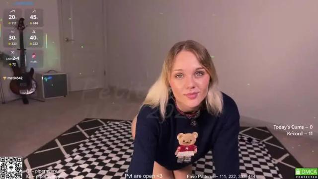 Image 2 of petitebrat Stream on Chaturbate on 1 month ago