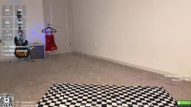 Image 11 of petitebrat Stream on Chaturbate on 11 days ago