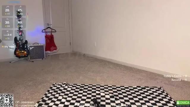 Image 6 of petitebrat Stream on Chaturbate on 11 days ago