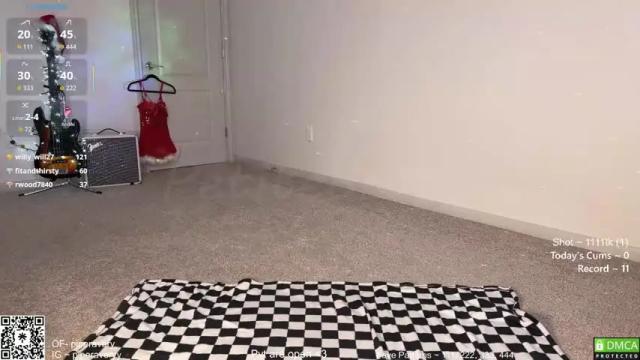 Image 7 of petitebrat Stream on Chaturbate on 24 days ago