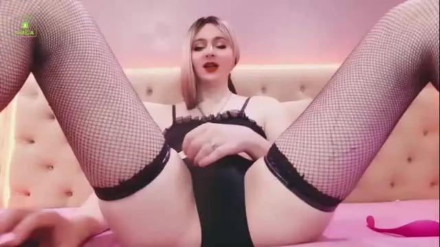 Image 6 of petitecharlize Stream on Chaturbate on 14 days ago