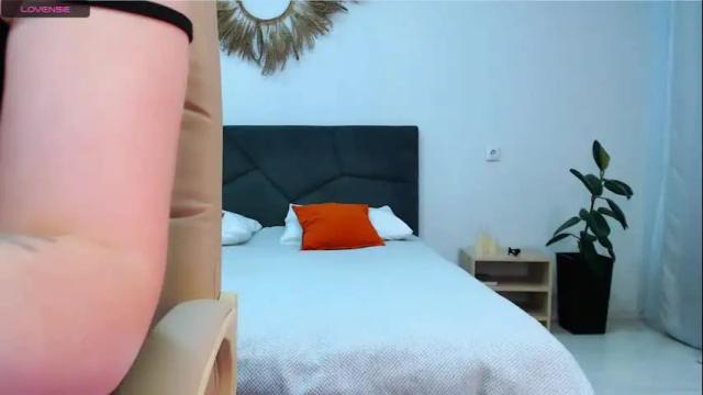 Thumbnail 2, petitefleurx's Stream at Chaturbate, 1 month ago