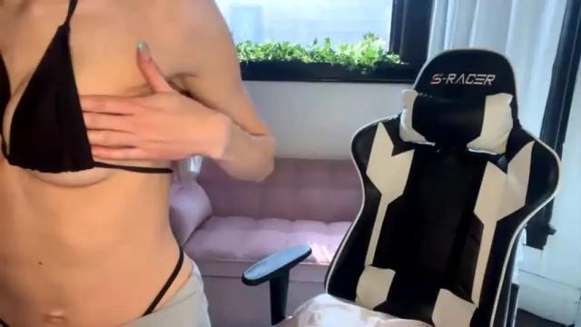 Thumbnail 1, petitegirluvsdick's Stream at Chaturbate, 12 months ago